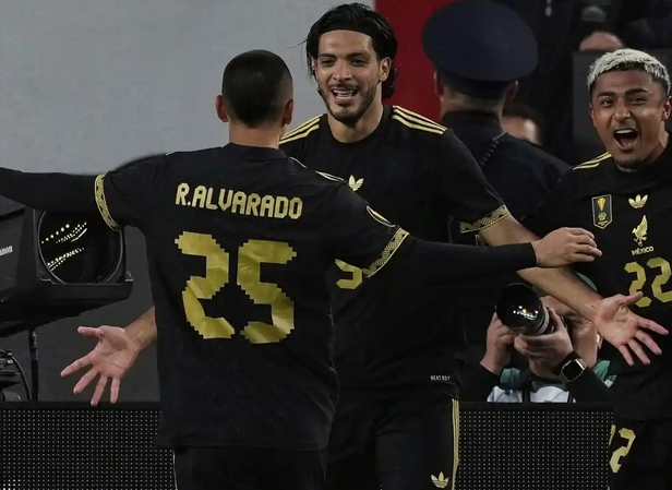 美金杯：墨西哥1-0险胜洪都拉斯  