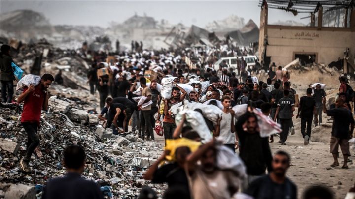 援助物资进入加沙 