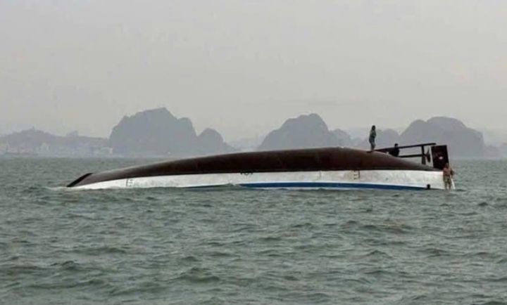 意大利海岸附近发生船只倾覆事故，已致26人遇难 