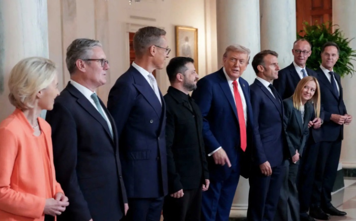 特朗普与泽连斯基及欧洲多国领导人会晤，中方回应   