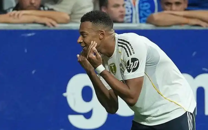 西甲：皇马3-0完胜皇家奥维耶多