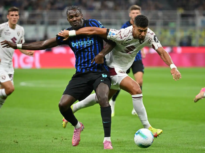 意甲：国米5-0横扫都灵 