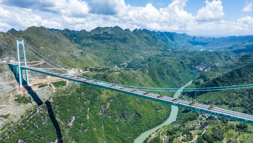 贵州“华江大峡谷大桥”通过最终荷载试验 