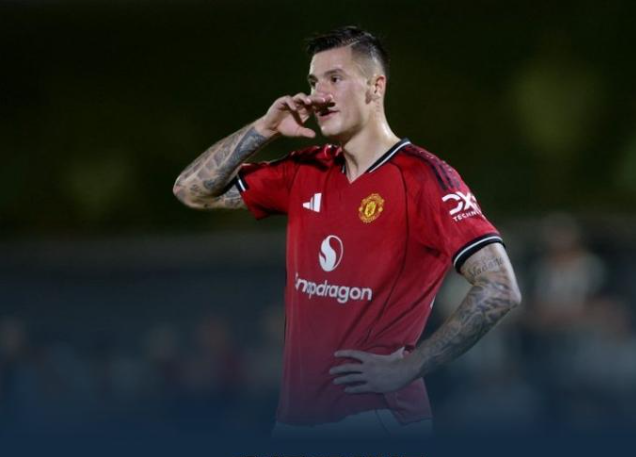 英联杯：曼联点球11-12不敌格林斯比