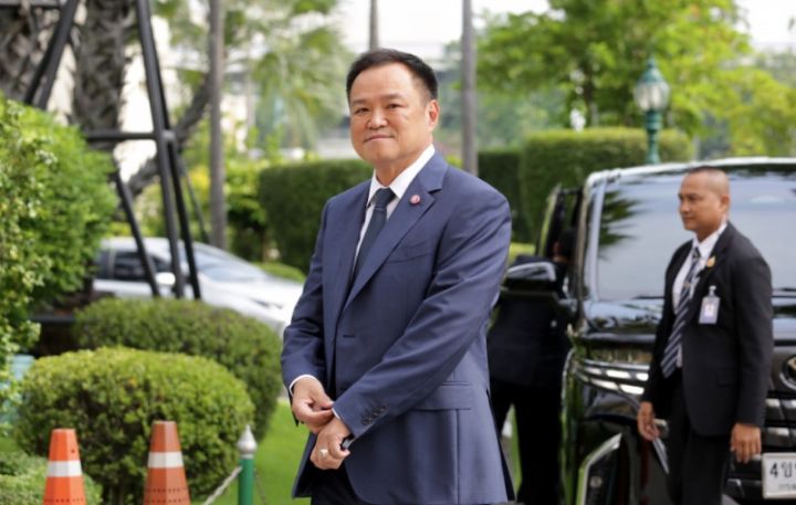 阿努廷当选泰国总理
