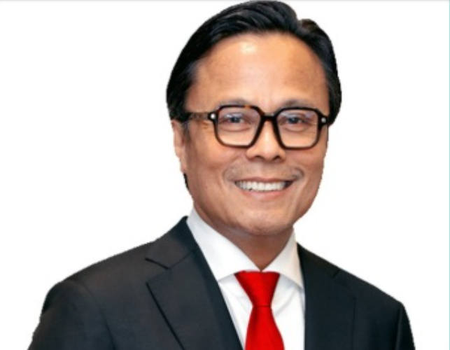 普拉博沃任命多尼为临时国有企业部长