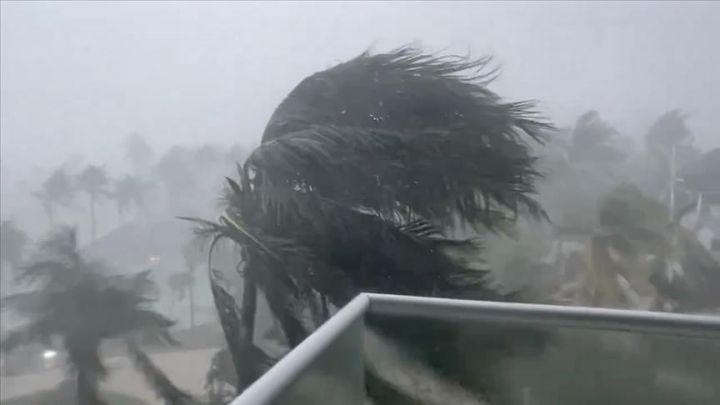 台风“桦加沙”逼近，深圳疏散数万人、香港或将关闭机场 