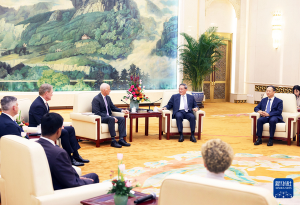 美国会众议员代表团访华,会见中国总理李强