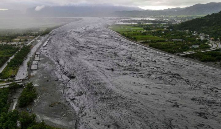 台风“桦加沙”登陆台湾，已造成14人死亡 