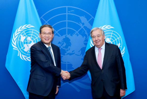 中国总理李强会见联合国秘书长古特雷斯 