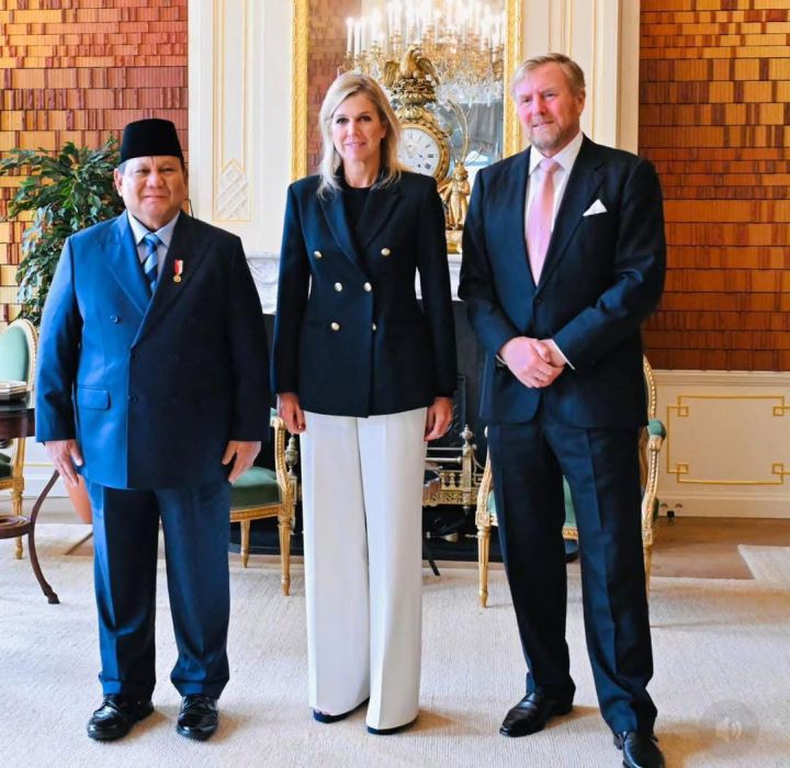 普拉博沃宣布成功归还荷兰3万件历史文物 