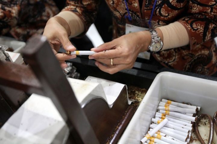 政府明年不会提高香烟价