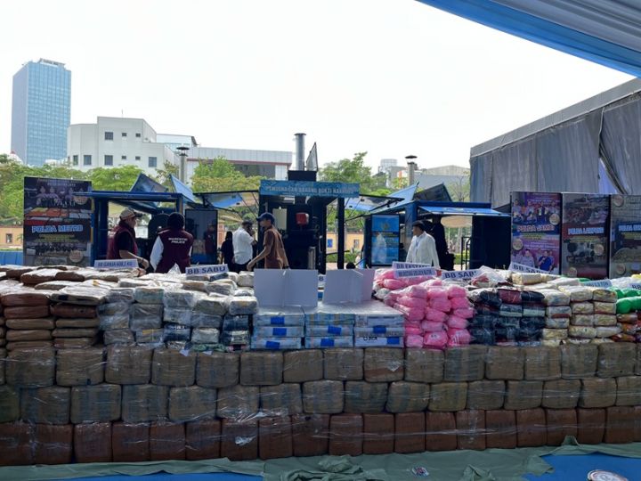 普拉博沃将主持毒品集中销毁活动