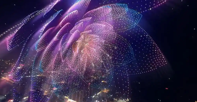 1.6万架无人机照亮湖南浏阳夜空