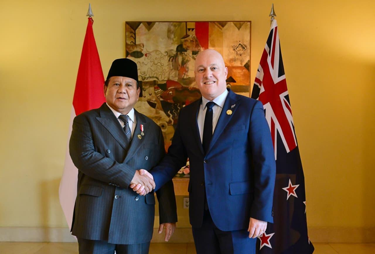 普拉博沃会见新西兰总理卢克森