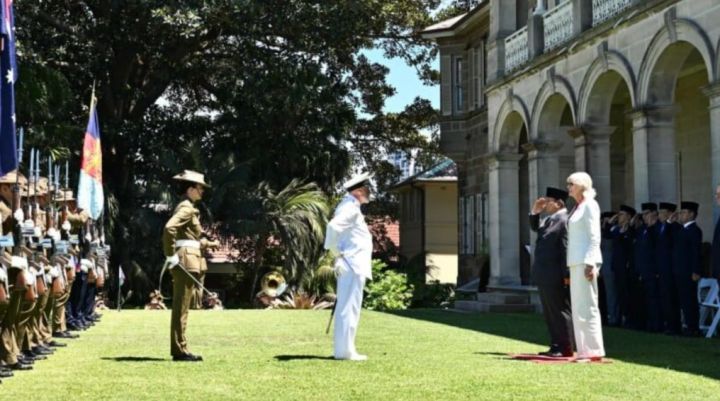 澳总督莫斯廷为普拉博沃举行欢迎仪式 