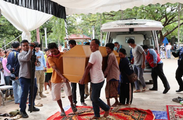 柬埔寨撤离靠近泰柬边境居民 