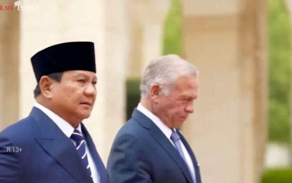 国王阿卜杜拉二世抵达雅加达    普拉博沃前往机场迎接 