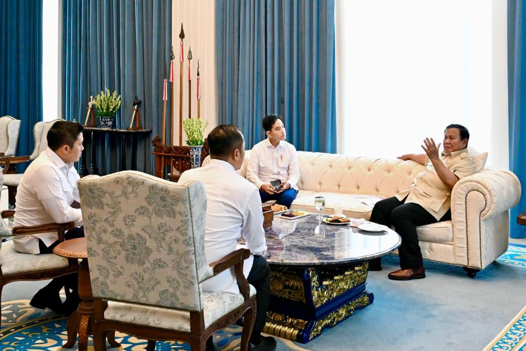 吉布兰向普拉博沃汇报南非G20峰会情况 