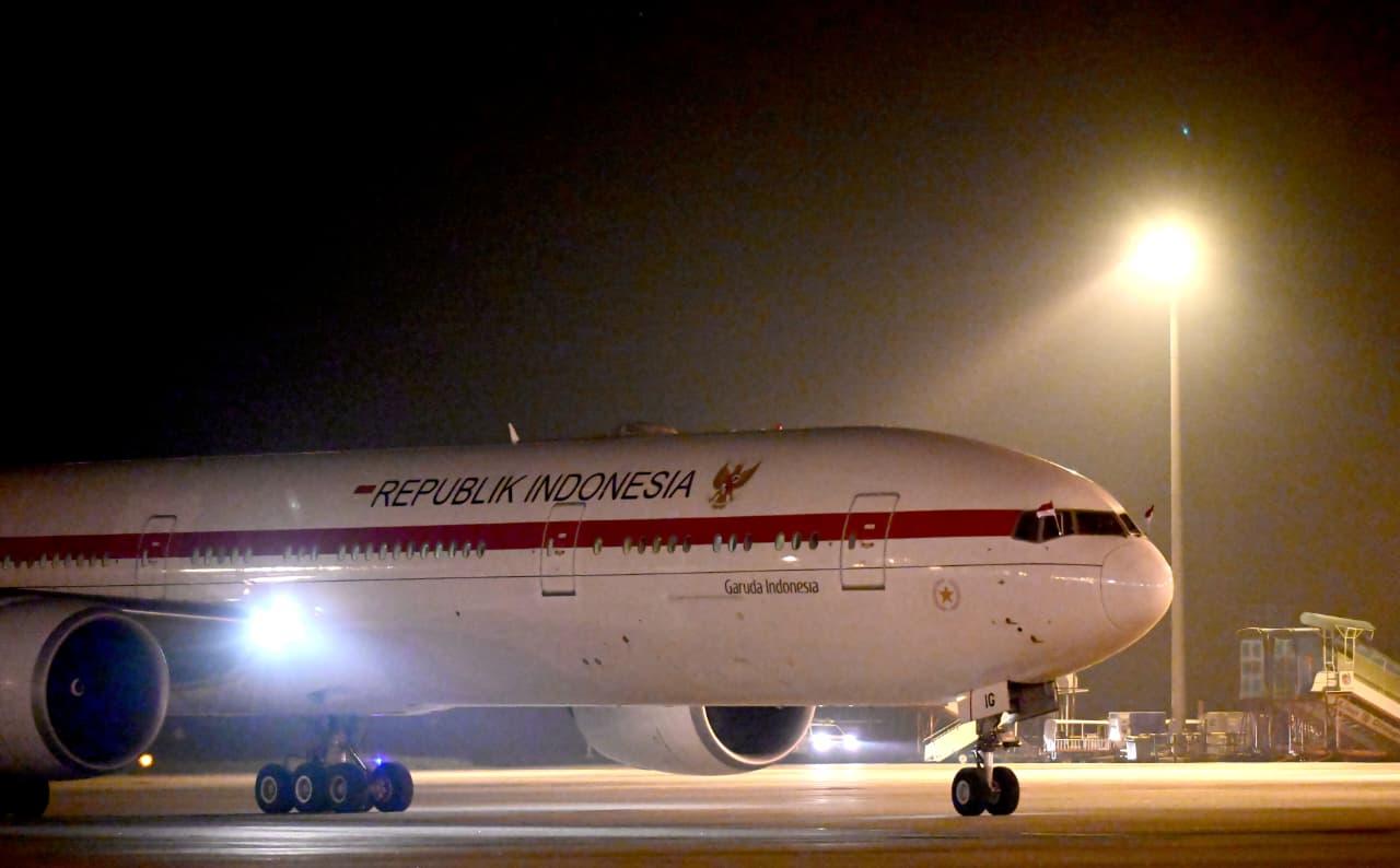 普拉博沃结束外访后再次视察苏门答腊灾区 