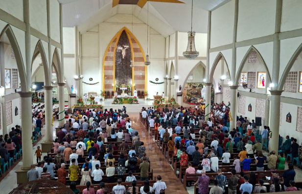 古邦圣母升天堂举行三场圣诞夜弥撒