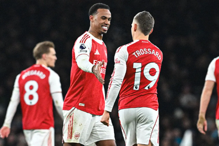 英超：阿森纳4-1阿斯顿维拉