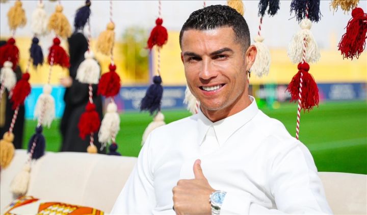 2025全球收入最高运动员榜单：C罗遥遥领先梅西 