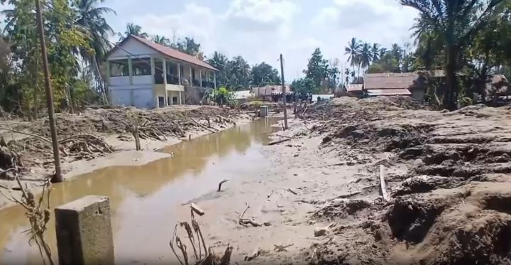 苏门答腊洪灾：比雷温县逾两万人受影响、南塔帕努利县灾民将入住永久住房