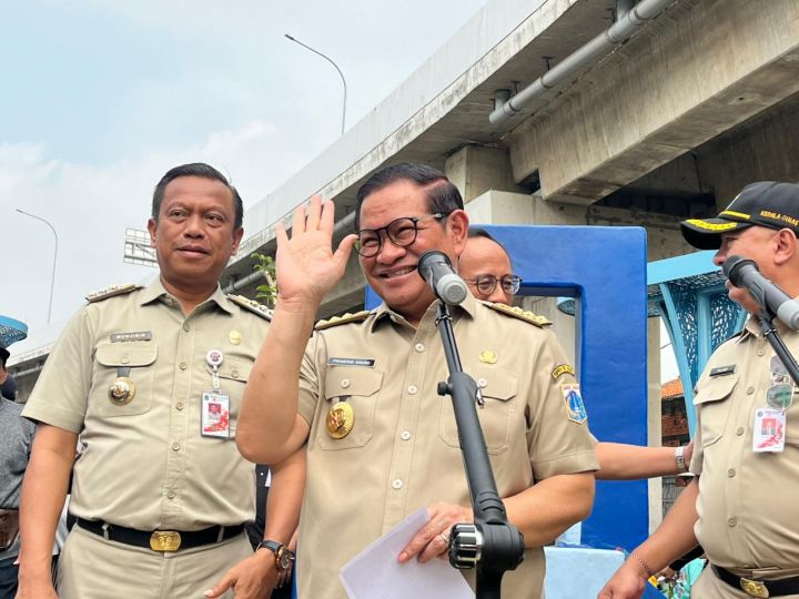 雅加达省长视察丹莫戈特：启动防洪抽水泵工程