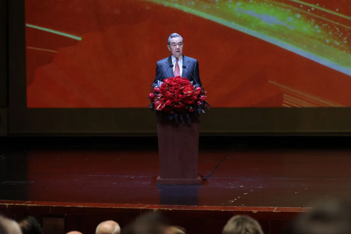 王毅概述2026年亚太经合组织“中国年”关键任务