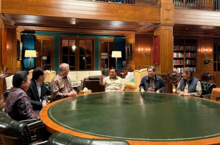 普拉博沃会见国内五位企业家     强化“印尼一体化”精神