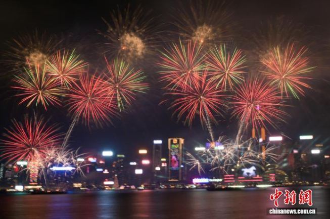 春节带动香港旅游消费 年味浓人气旺
