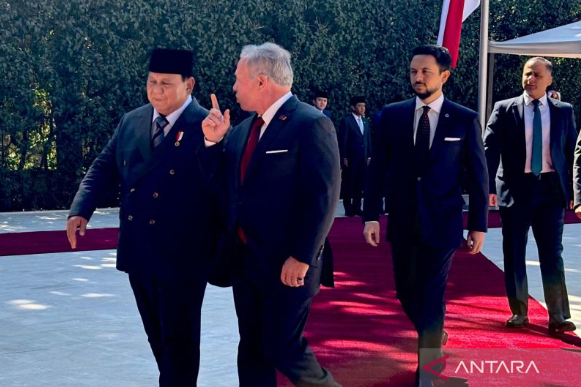 普拉博沃与约旦国王阿卜杜拉二世举行会晤