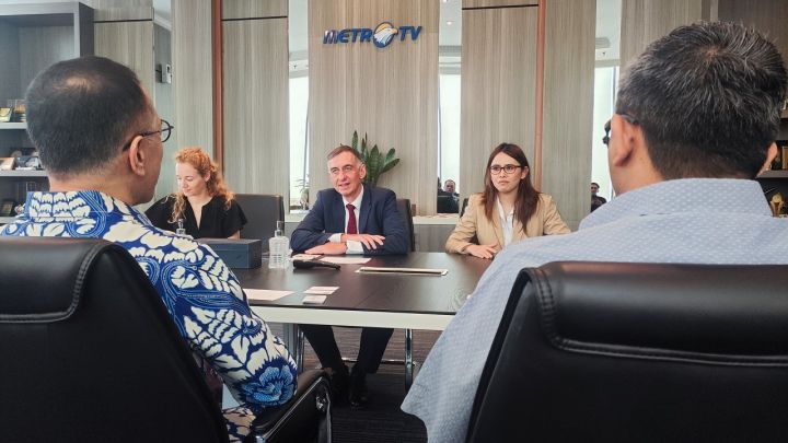 德国驻印尼大使探访美都电视台