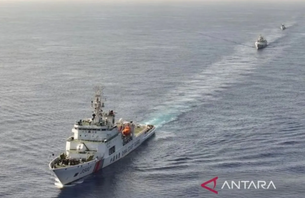 中国海军位南海海域进行例行巡航