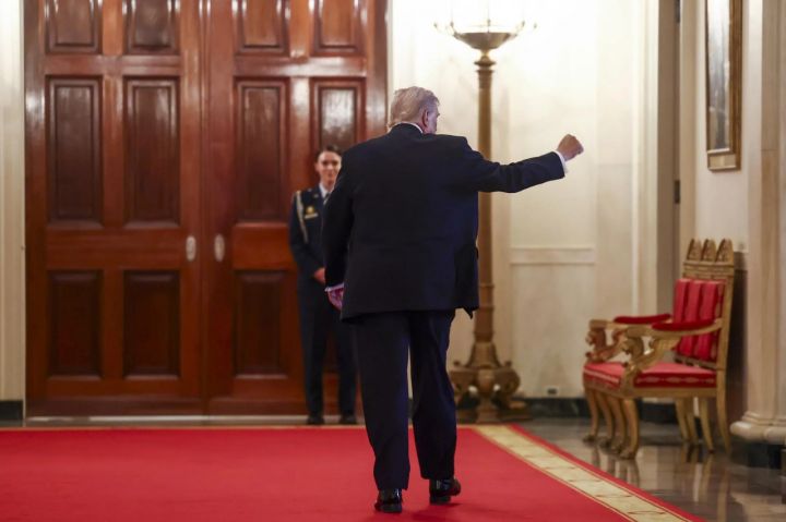 特朗普坚称打击伊朗是个人决定，并非受以色列指使 