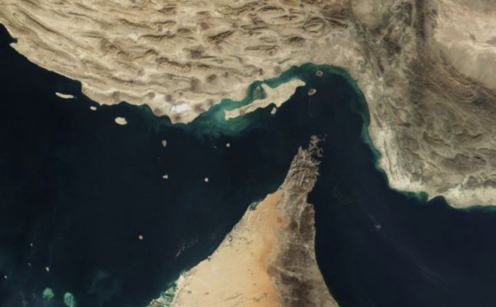 伊朗允许“美以”外船只通过霍尔木兹海峡