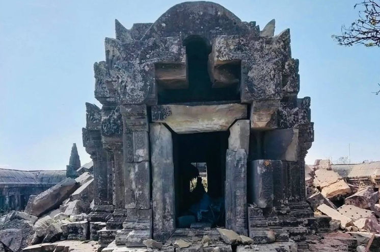 柬泰边境冲突损毁柏威夏寺  