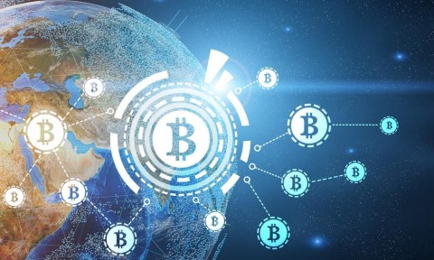 全球动荡加剧：比特币走强，黄金与股市承压下跌