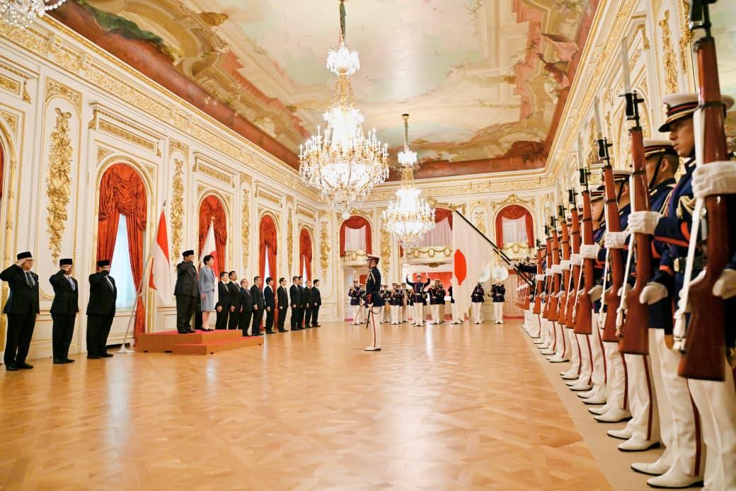 日本首相高市早苗为普拉博沃举行欢迎仪式