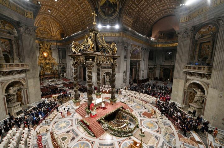 教皇利奥十四世首次主持复活节弥撒 呼吁全球和平