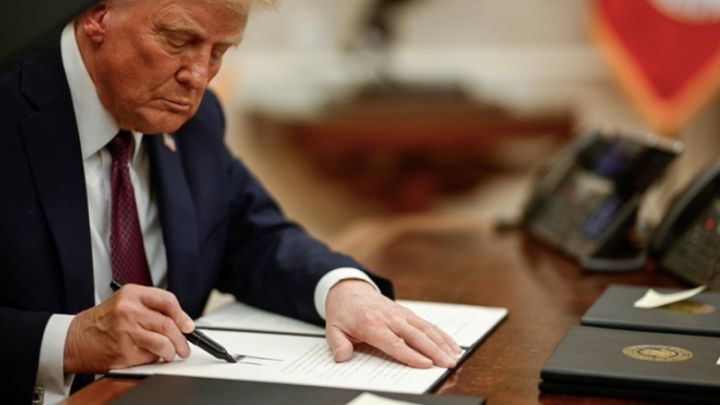 特朗普称伊朗愿意交出浓缩铀库存