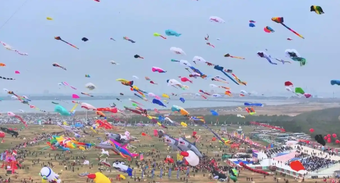 第43届国际风筝节在山东潍坊开幕