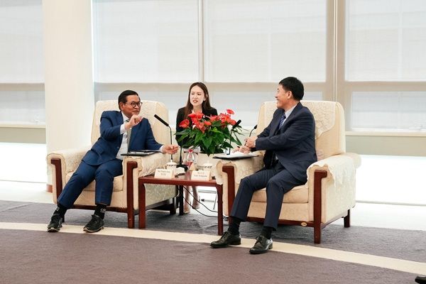 雅加达探索与深圳建立友好城市关系