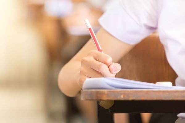 今年全国新生入学考试发现作弊案 