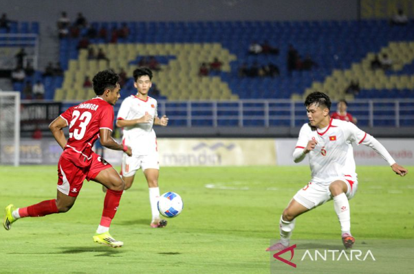 U17亚洲杯：印尼队1-0中国队