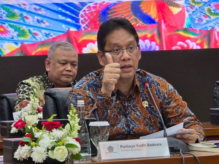 财长：国防装备、免费营养餐等预算不会扰乱国家财政结构