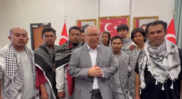 遭以军扣押印尼志愿者安全抵达土耳其