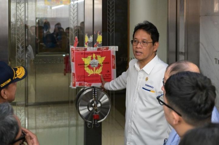 财长解封蒂芙尼门店封条      公司承诺履行海关义务