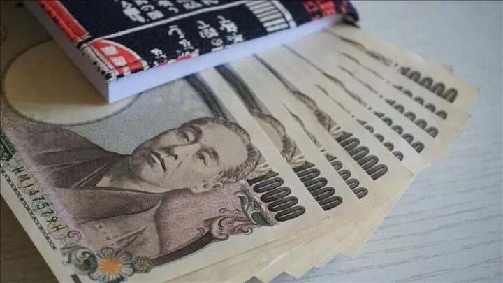 日本斥资11.7万亿日元干预汇市 